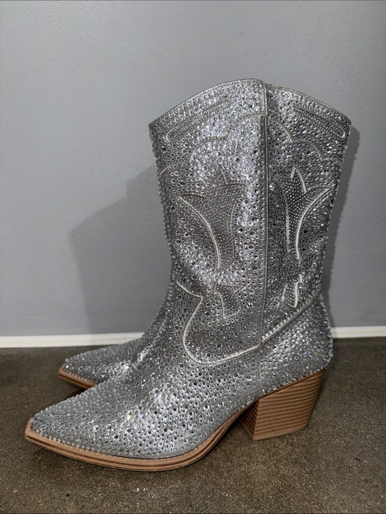 Crown Vintage Shoes - Crown Vintage Starry Rhinestone Western Boots Silver Glitter Pointed Toe Size 10